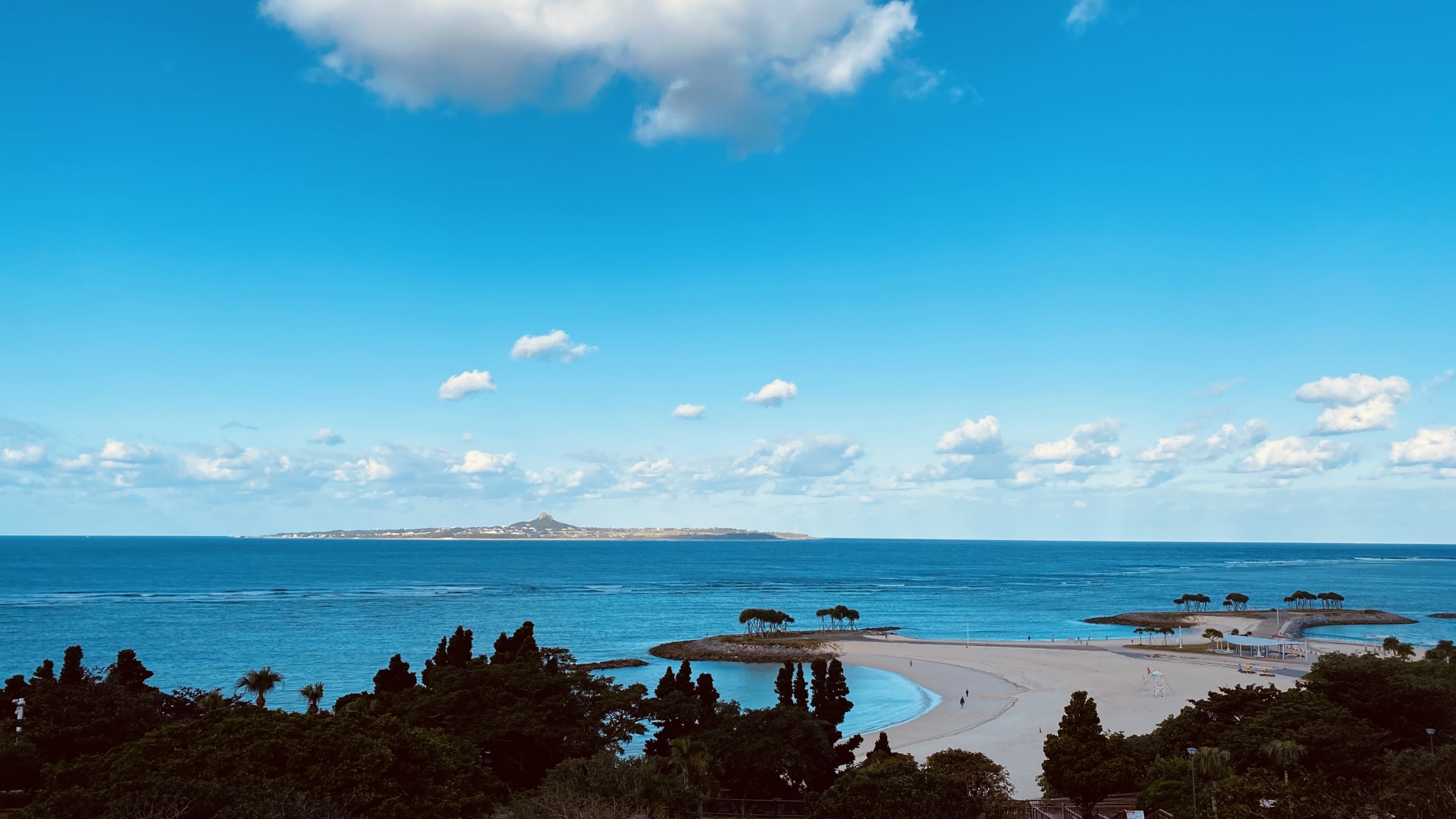 海洋博公園裡的翡翠海灘